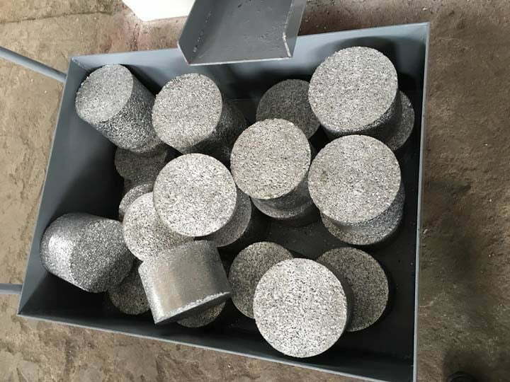 Aluminum-scrap-briquettes