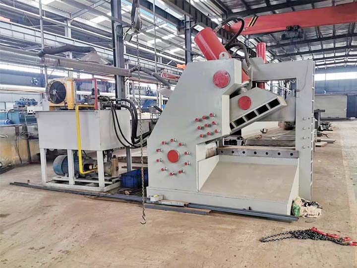 Hydraulic Metal Shear Machine | Scrap Metal Cutting Machine 10 Metal shear machine