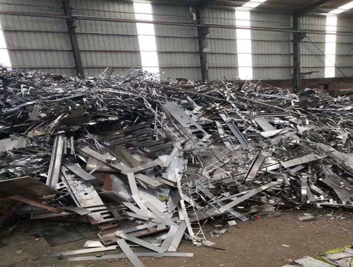 waste metal scraps for baling and recycling