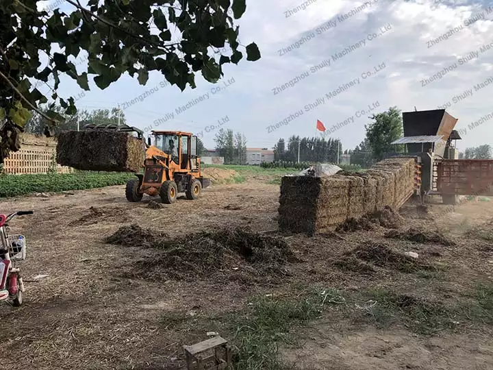 hydraulic baling press for alfalfa