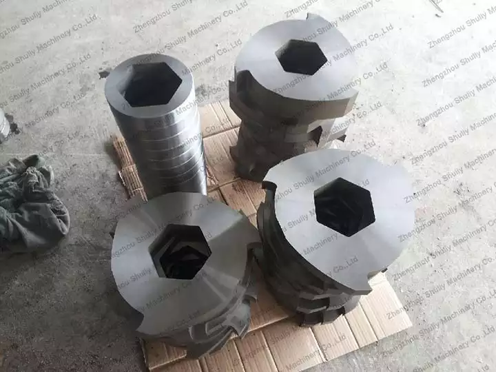 double shaft crusher blades