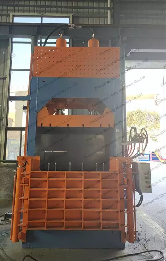 vertical trash compactor