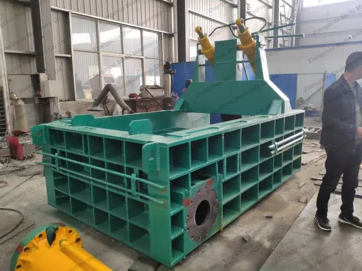 metal recycling baler