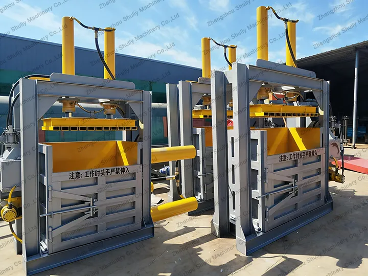 Hydraulic baler machine for waste recycling