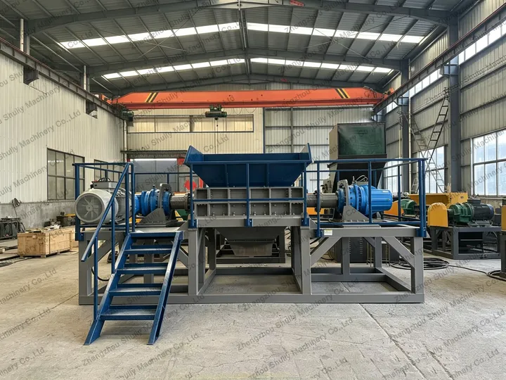 Dual-Shaft Coconut Shell Shredder 1 Industrial coconut shell shredder machine for sale