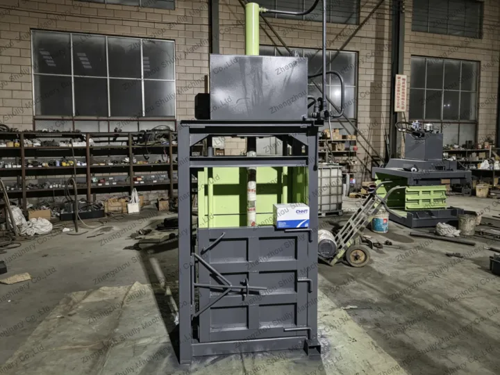 How To Choose Metal Baler Machine: 7 Key Factors For Selecting The Right Scrap Metal Baler 2 Vertical metal baler for light scrap