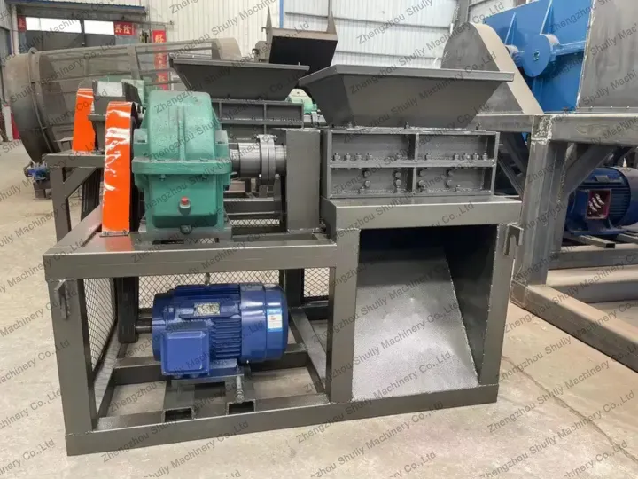 Dual shaft cardboard shredder machine