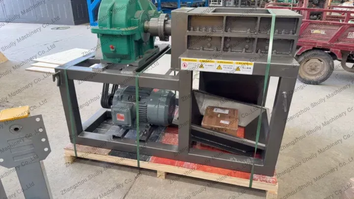 Dual shaft cardboard shredder machine package